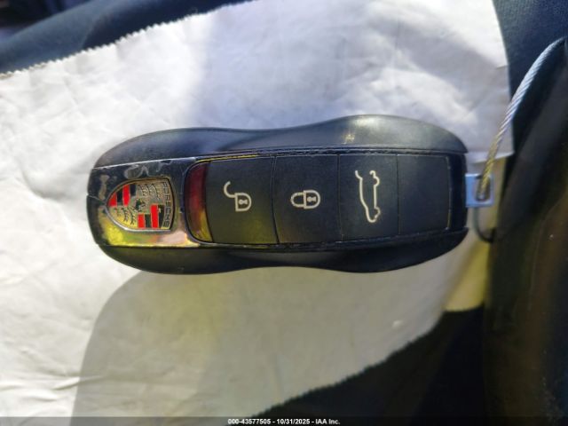 2016 PORSCHE MACAN WP1AB2A53GLB42001 Photo 10