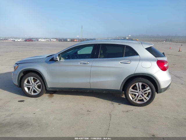 Mercedes-Benz GLA 250 2016 WDCTG4EB8GJ230331 Image 14