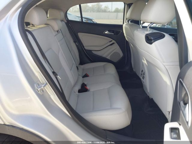 2016 MERCEDES-BENZ GLA 250 WDCTG4EB8GJ230331 Photo 7