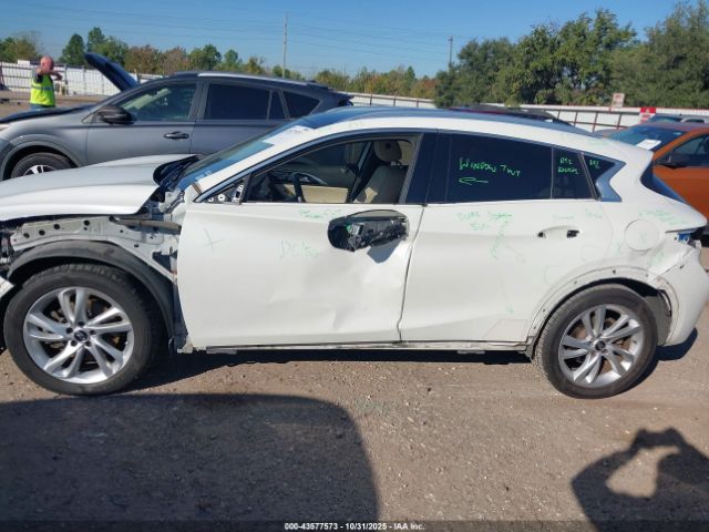 2017 INFINITI QX30 SJKCH5CP9HA028636 Photo 5