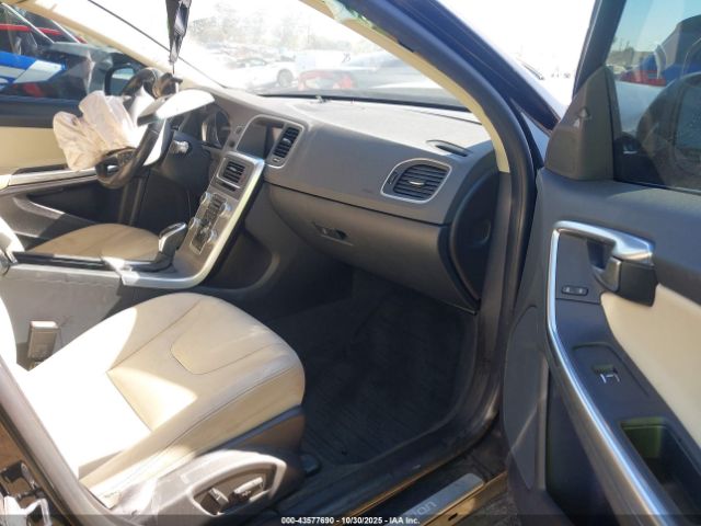 2017 VOLVO S60 INSCRIPTION LYV402HK6HB149465 Photo 4