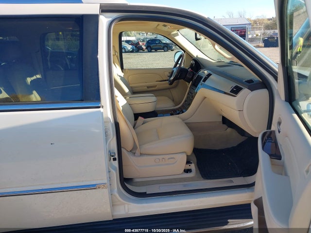 2007 CADILLAC ESCALADE ESV 1GYFK66827R195765 Photo 4