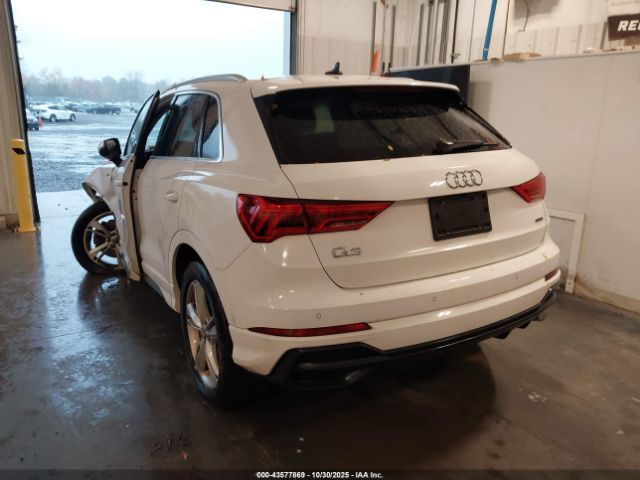 2020 AUDI Q3 WA1DECF34L1012506 Photo 2