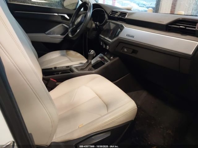 2020 AUDI Q3 WA1DECF34L1012506 Photo 4
