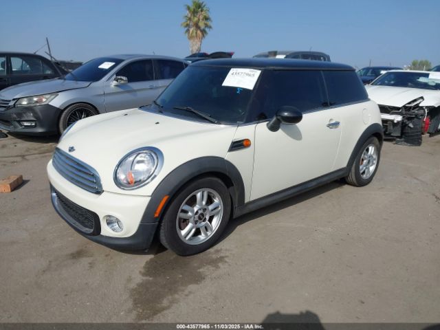 2012 MINI COOPER WMWSU3C51CT257108 Photo 1