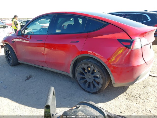 2023 TESLA MODEL Y 7SAYGDEE1PA075506 Photo 2