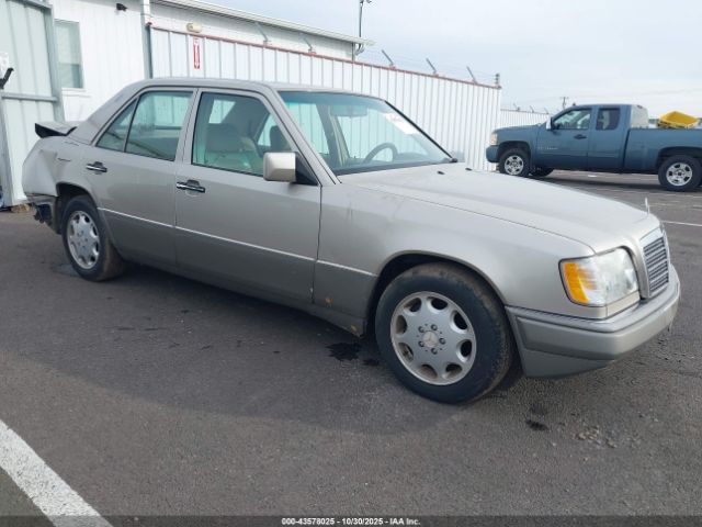 1994 MERCEDES-BENZ E WDBEA32E0RC134983