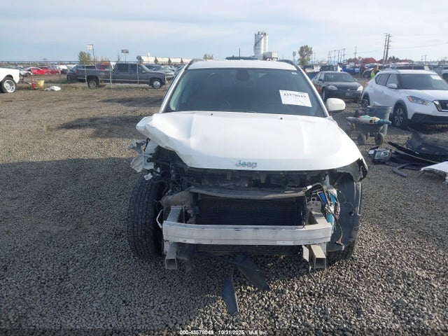 Jeep Compass Latitude 4x4 2018 3C4NJDBB5JT207710 Image 13