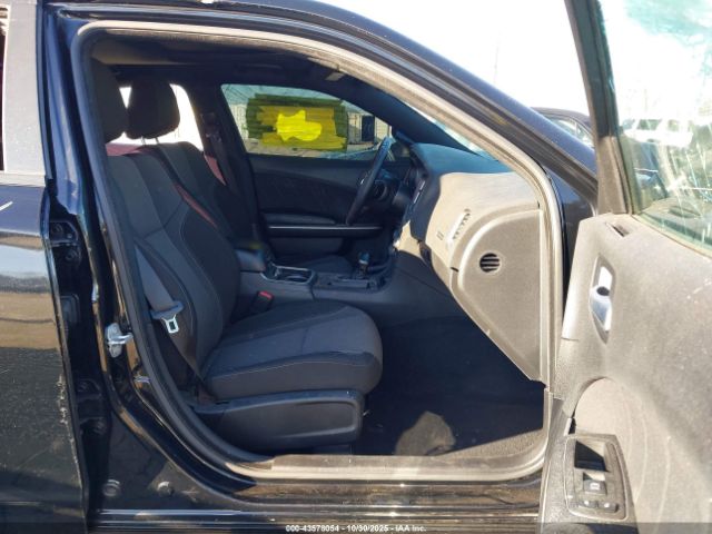2021 DODGE CHARGER 2C3CDXBG2MH562380 Photo 4