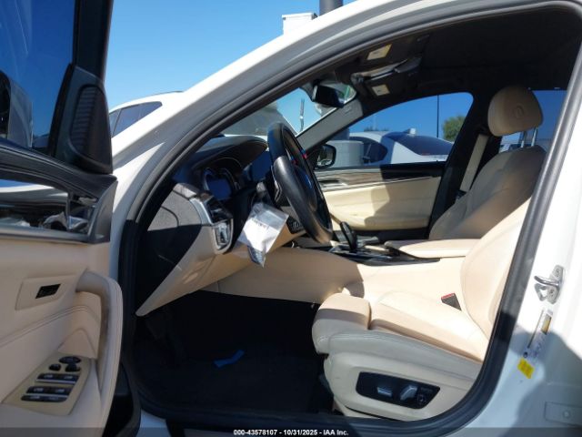 2018 BMW 530I WBAJA5C53JWA37564 Photo 4