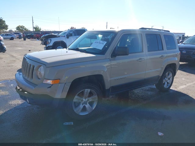 1C4NJRFB3GD804523 Jeep Patriot Latitude