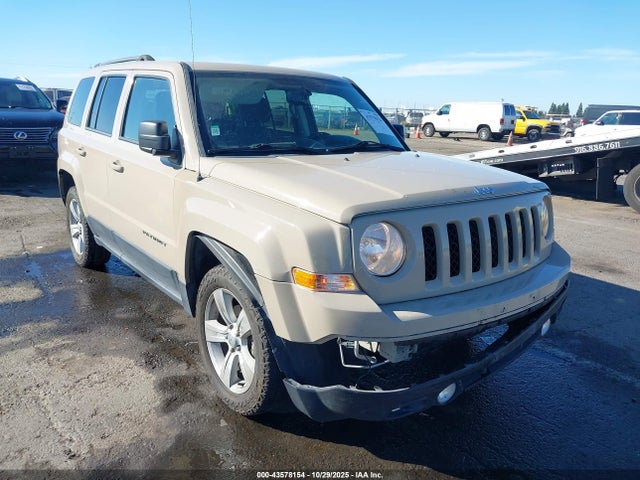 1C4NJRFB3GD804523 Jeep Patriot Latitude