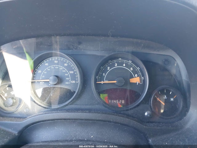 1C4NJRFB3GD804523 Jeep Patriot Latitude