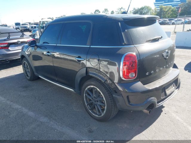 2016 MINI COUNTRYMAN WMWZC3C52GWT08301 Photo 2