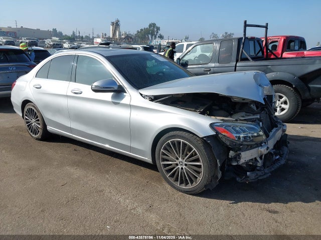 2021 MERCEDES-BENZ C 300 W1KWF8DB0MR617294
