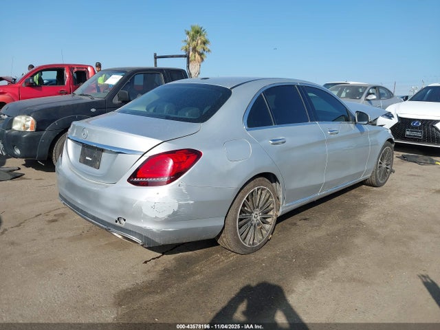 2021 MERCEDES-BENZ C 300 W1KWF8DB0MR617294 Photo 3