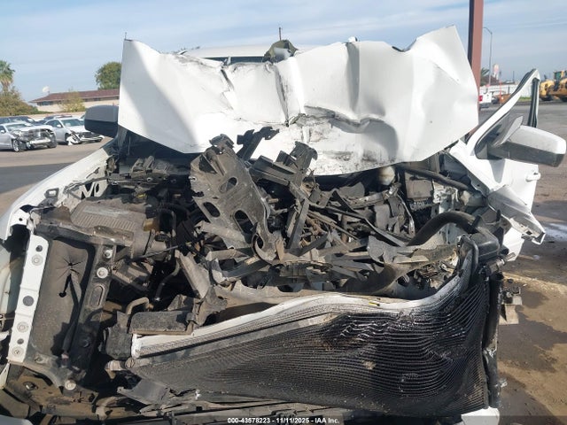 3GCUKREC5JG591734 Chevrolet Silverado 1500 2lt
