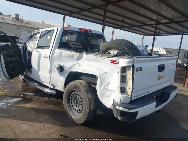 3GCUKREC5JG591734 Chevrolet Silverado 1500 2lt