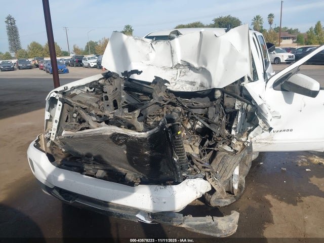 3GCUKREC5JG591734 Chevrolet Silverado 1500 2lt