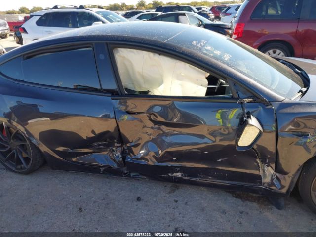 2025 TESLA MODEL 3 5YJ3E1ET6SF966705 Photo 5