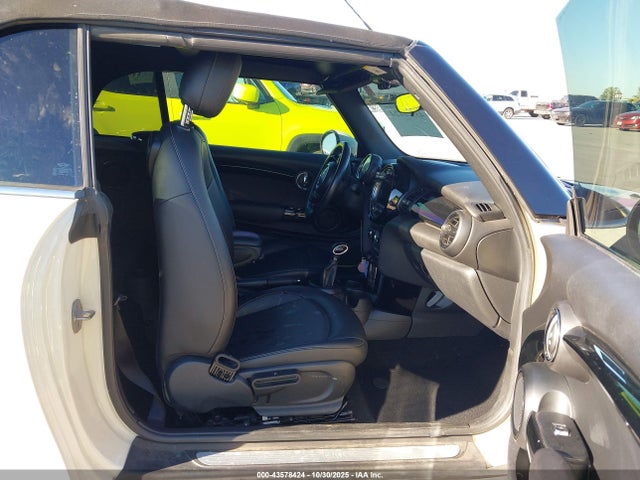 2019 MINI CONVERTIBLE WMWWG5C57K3D01845 Photo 4