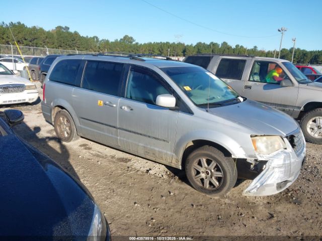 2010 CHRYSLER TOWN & COUNTRY 2A4RR5D15AR337987
