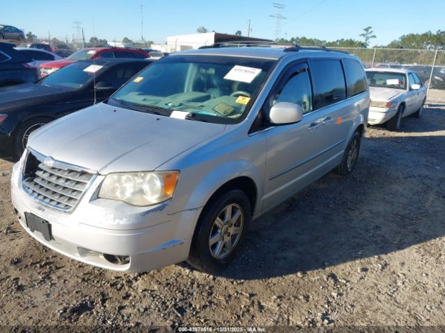 2010 CHRYSLER TOWN & COUNTRY 2A4RR5D15AR337987 Photo 1