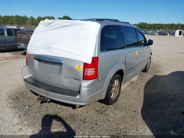 2010 CHRYSLER TOWN & COUNTRY 2A4RR5D15AR337987 Photo 3