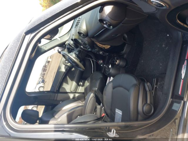 2016 MINI COUNTRYMAN WMWZC5C59GWU03126 Photo 4