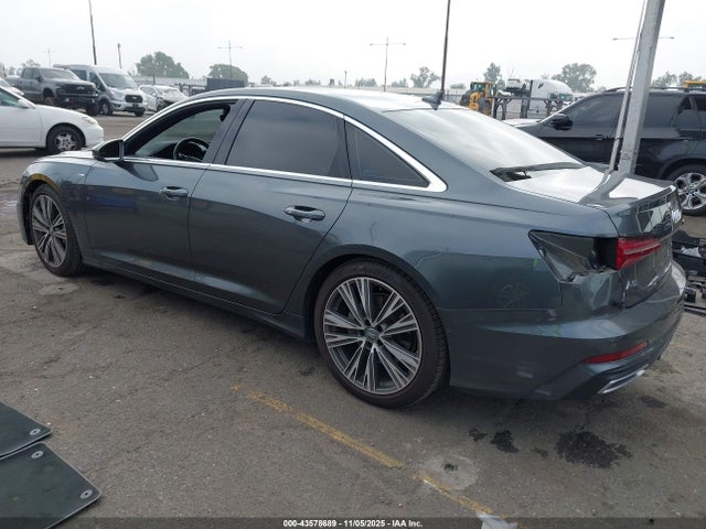 2019 AUDI A6 WAUL2AF24KN097390 Photo 2