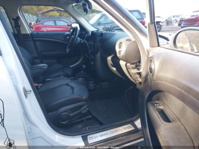 2015 MINI COUNTRYMAN WMWZC5C59FWP45626 Photo 4