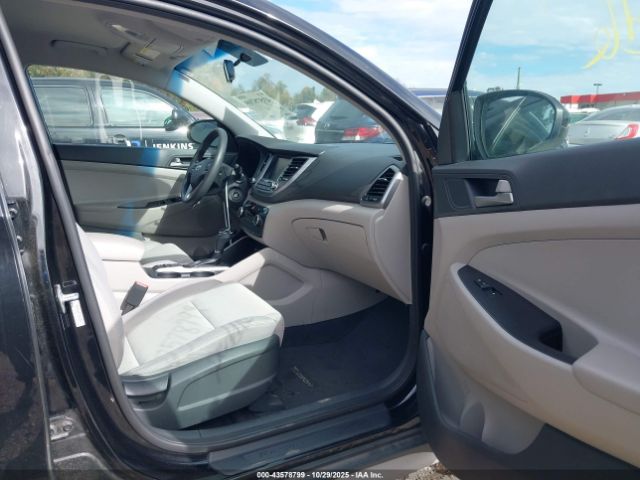 2018 HYUNDAI TUCSON KM8J3CA4XJU824463 Photo 4