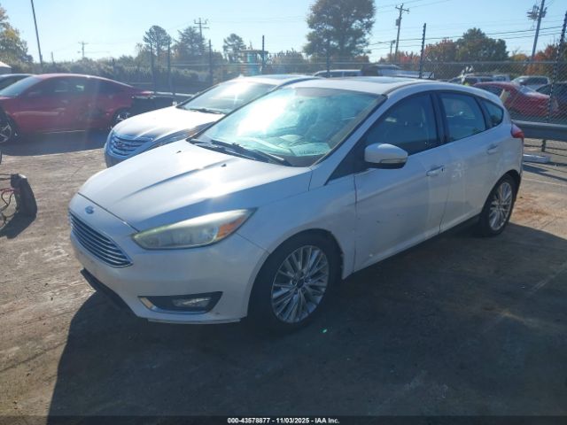 2015 FORD FOCUS 1FADP3N25FL216058 Photo 1
