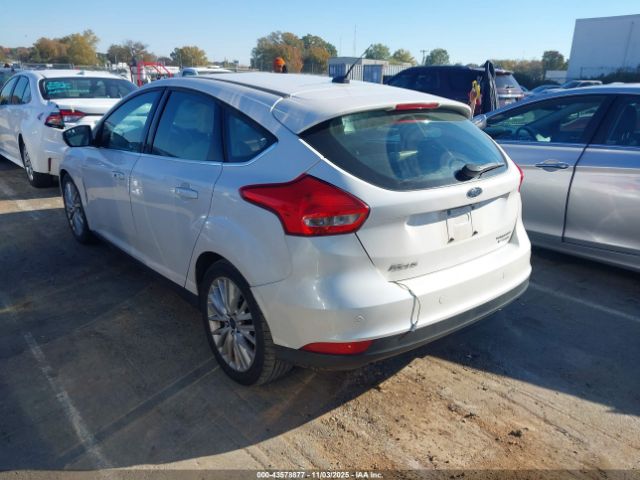 2015 FORD FOCUS 1FADP3N25FL216058 Photo 2