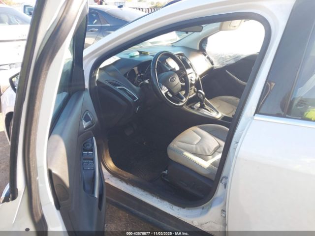 2015 FORD FOCUS 1FADP3N25FL216058 Photo 4