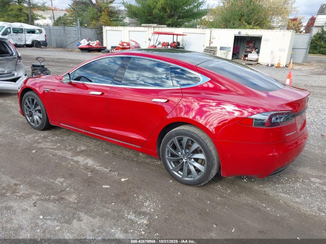 2016 TESLA MODEL S 5YJSA1E20GF139739 Photo 2