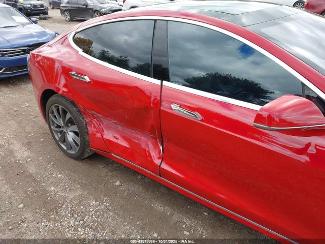 2016 TESLA MODEL S 5YJSA1E20GF139739 Photo 5