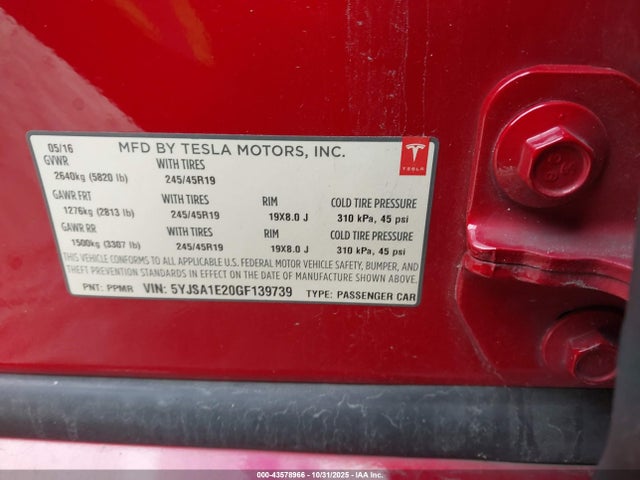 2016 TESLA MODEL S 5YJSA1E20GF139739 Photo 8