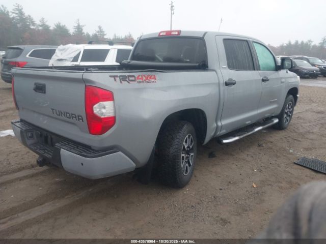 2018 TOYOTA TUNDRA 5TFDY5F18JX681217 Photo 3
