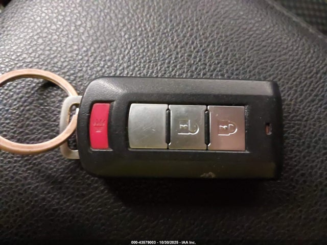 2018 MITSUBISHI OUTLANDER JA4AZ3A31JZ069050 Photo 10