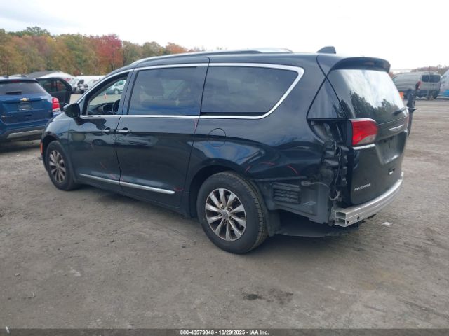 2019 CHRYSLER PACIFICA 2C4RC1BG9KR731615 Photo 2