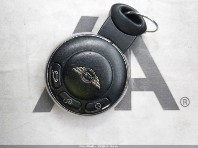 2011 MINI COOPER S WMWSV3C57BTY15247 Photo 10