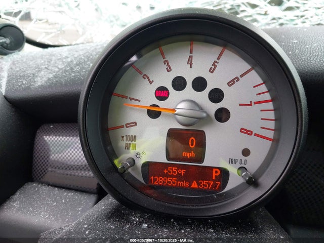 2011 MINI COOPER S WMWSV3C57BTY15247 Photo 6