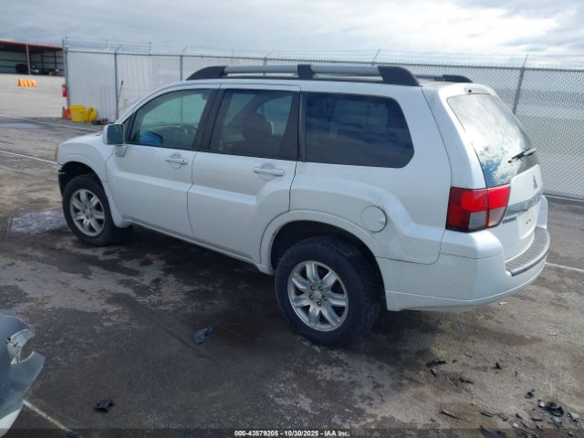 2011 MITSUBISHI ENDEAVOR 4A4JN2AS0BE035458 Photo 2