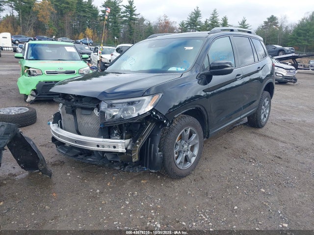 5FNYF8H6XSB011438 Honda Passport Awd Trailsport