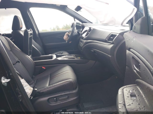 5FNYF8H6XSB011438 Honda Passport Awd Trailsport