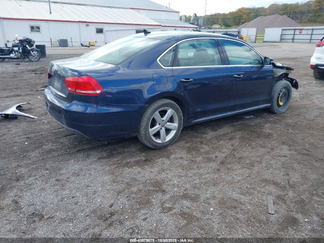 Volkswagen Passat 1.8t Wolfsburg Edition 2014 1VWAT7A35EC045418 Image 4