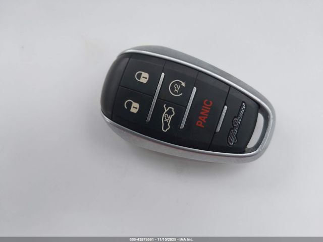 2018 ALFA ROMEO STELVIO ZASFAKAN4J7C01719 Photo 10