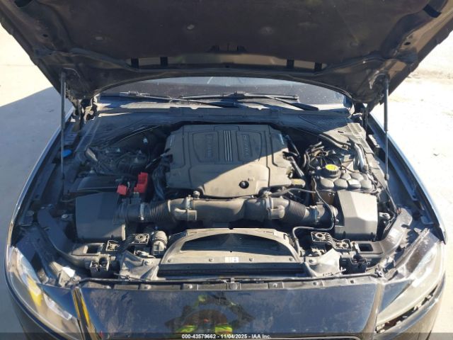 2016 JAGUAR XF SAJBE4BV7GCY02890 Photo 9