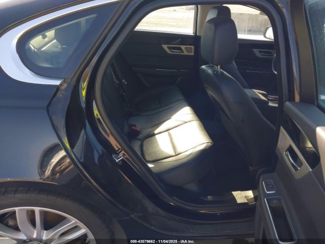 2016 JAGUAR XF SAJBE4BV7GCY02890 Photo 7